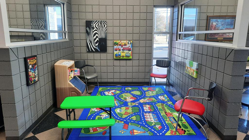 Dealership gallery photo 9